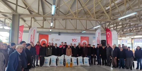 Harmancık’ta 8 Ton Aspir Tohumu Dağıtım Töreni Düzenlendi