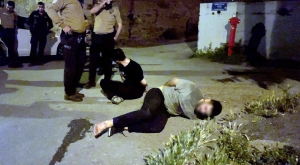 634 YILLIK HASTANENİN ÇATISINDAKİ KURŞUN LEVHALARI ÇALARKEN DÜŞEN HIRSIZIN İŞ KAZASI... OSMANLI DEVLETİ'NİN İLK HASTANESİNİ MERDİVEN DAYAYARAK SOYMAYA ÇALIŞTILAR TARİHİ MEKANIN KURŞUN LEVHALARINI ÇALARKEN, SUÇÜSTÜ YAKALANDI HIRSIZLIK ZANLISI BEKÇİYİ GÖRÜNCE METRELERCE YÜKSEKTEN AŞAĞI ATLADI